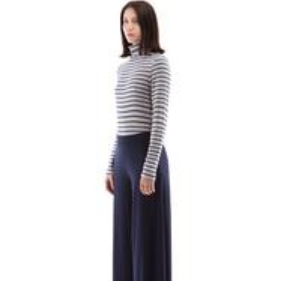 Brooklyn Stripe Turtle Neck Heather Grey/Navy - Picture 2 of 4